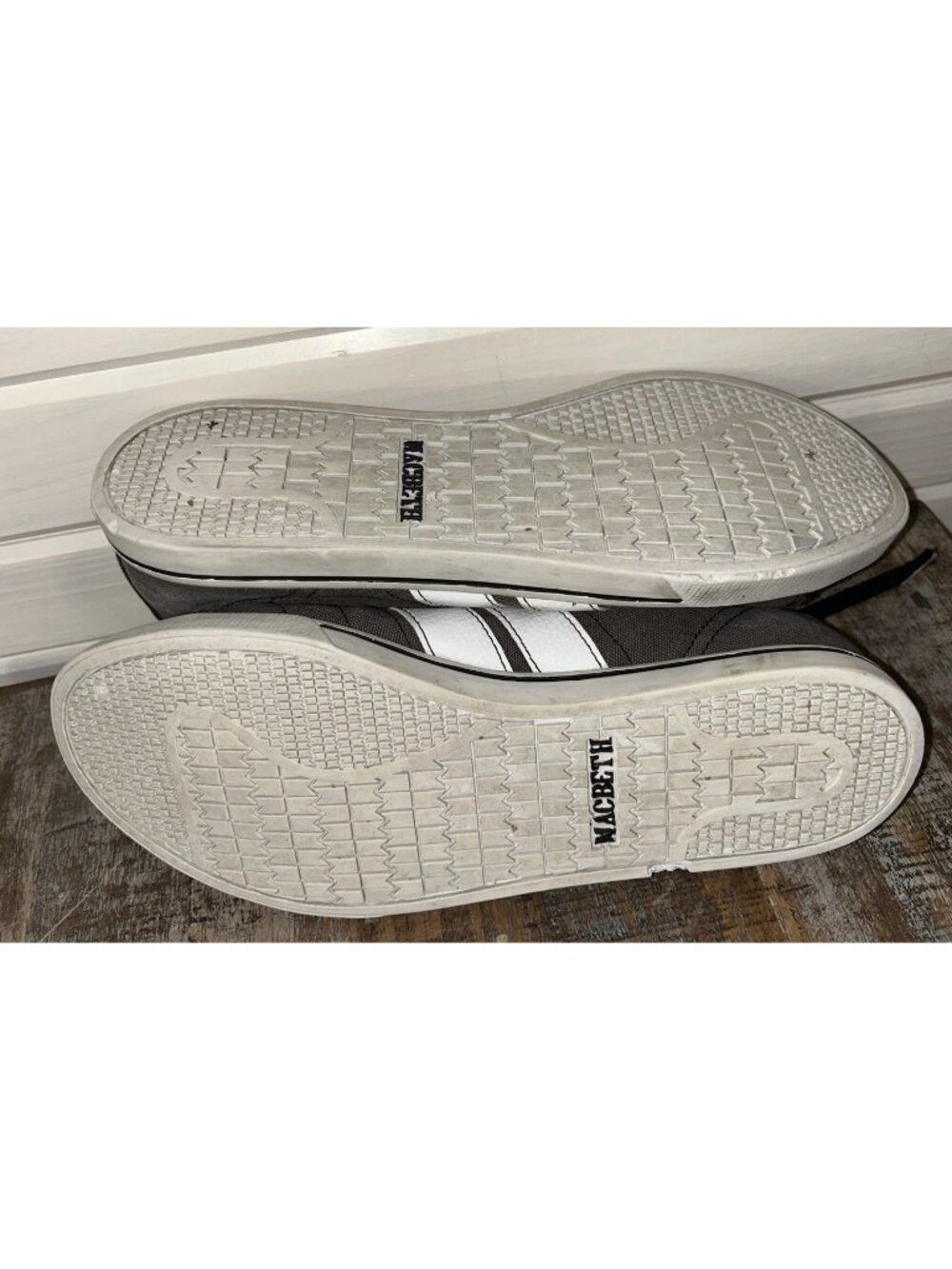 MACBETH Manchester Sz 8.5 Men’s Skate Vegan Shoe Gray White Blink182 Canvas - Picture 10 of 12